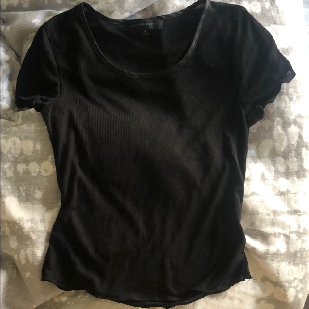 Super soft cropped black short sleeve shirt